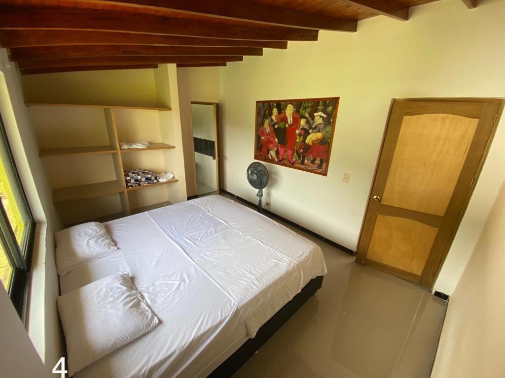Alojamiento Campestre. San Carlos, Antioquia. Hotel ภายนอก รูปภาพ